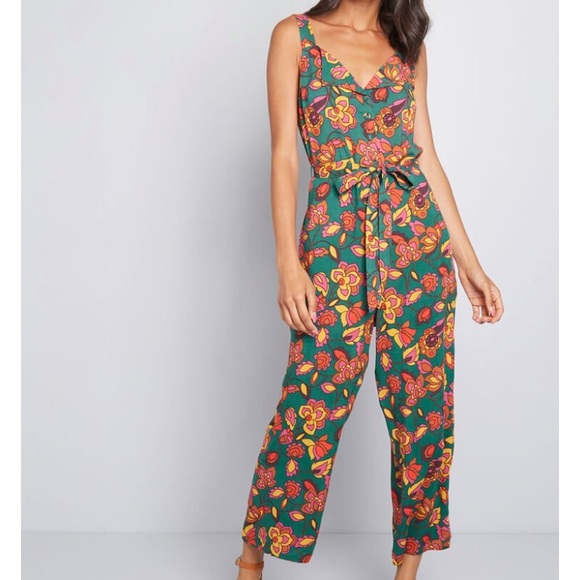 Modcloth Other - Expressive Aesthetic Cropped Jumpsuit